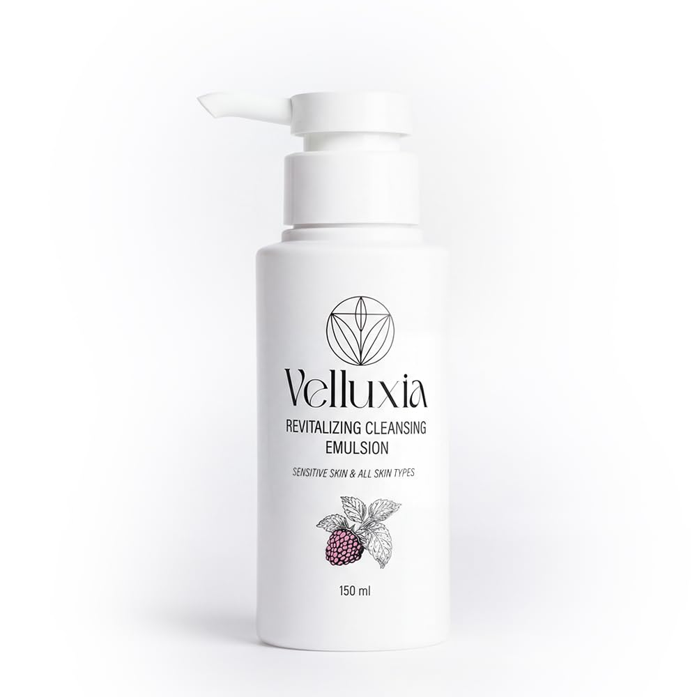 revitalizing cleansing emulsion with hyaluronic acid complex & vitamin e for soft, hydrated skin – 150 ml