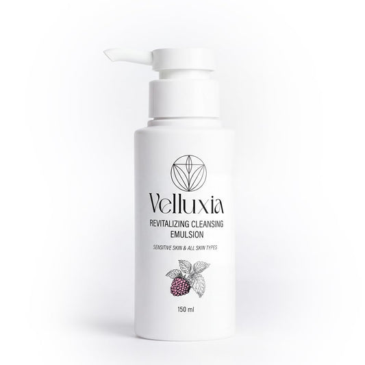 Revitalizing Cleansing Emulsion with Hyaluronic Acid Complex & Vitamin E for Soft, Hydrated Skin – 150 ml